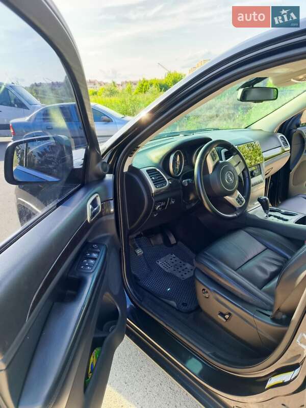 Позашляховик / Кросовер Jeep Grand Cherokee 2010 в Софіївській Борщагівці