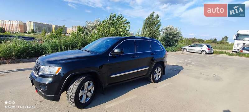 Позашляховик / Кросовер Jeep Grand Cherokee 2010 в Софіївській Борщагівці