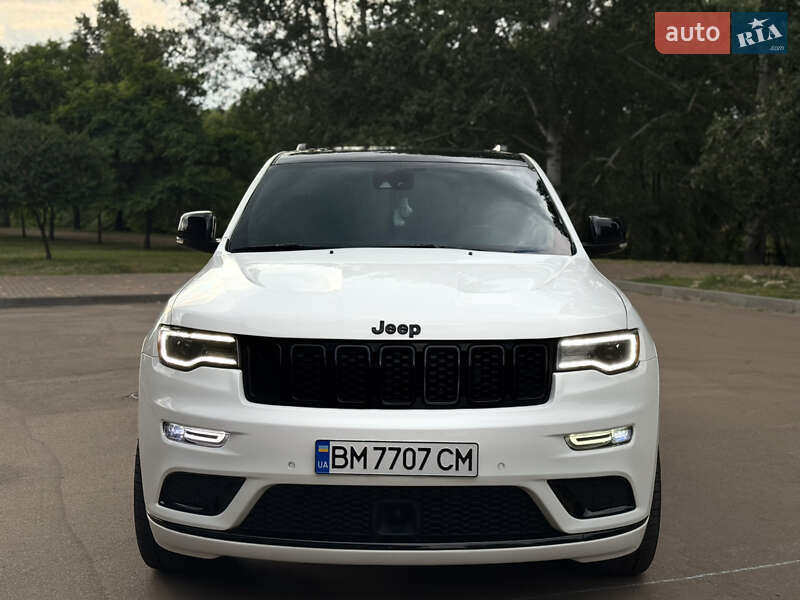 Внедорожник / Кроссовер Jeep Grand Cherokee 2021 в Сумах