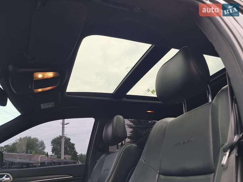 Внедорожник / Кроссовер Jeep Grand Cherokee 2014 в Львове