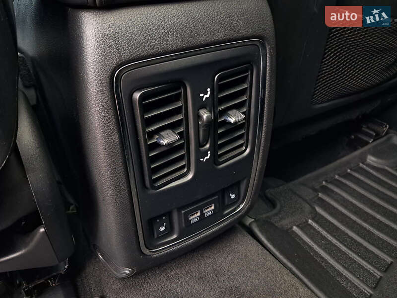 Внедорожник / Кроссовер Jeep Grand Cherokee 2014 в Львове
