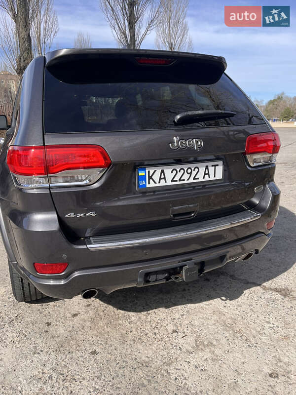 Позашляховик / Кросовер Jeep Grand Cherokee 2016 в Києві
