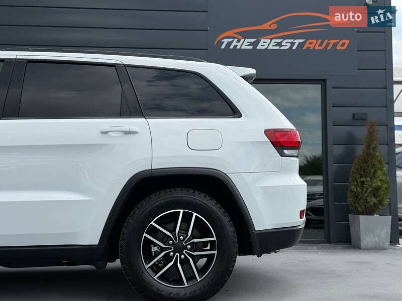 Внедорожник / Кроссовер Jeep Grand Cherokee 2021 в Ровно