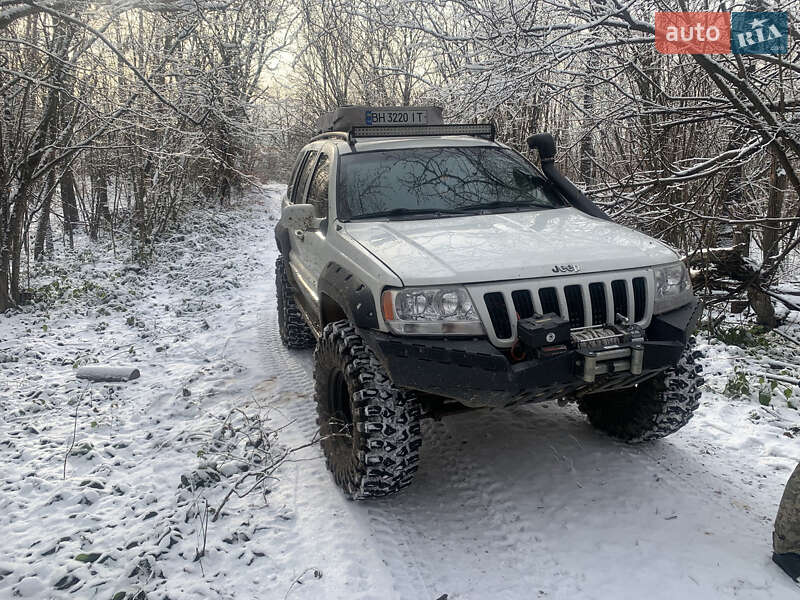 Внедорожник / Кроссовер Jeep Grand Cherokee 1999 в Ужгороде