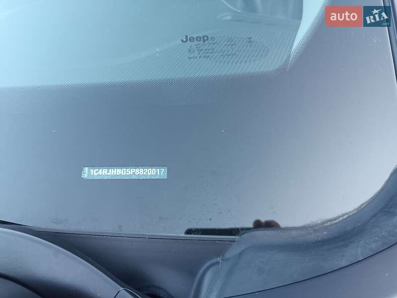 Позашляховик / Кросовер Jeep Grand Cherokee 2023 в Лубнах