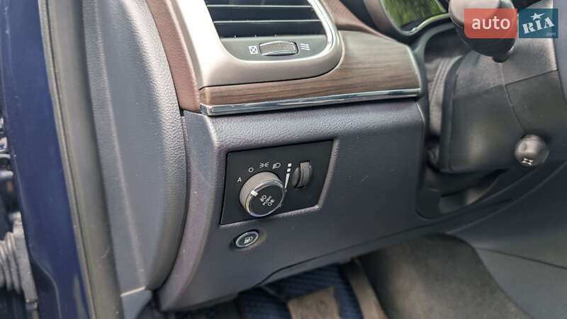 Внедорожник / Кроссовер Jeep Grand Cherokee 2017 в Сумах