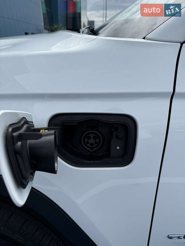 Внедорожник / Кроссовер Jeep Grand Cherokee 2022 в Киеве