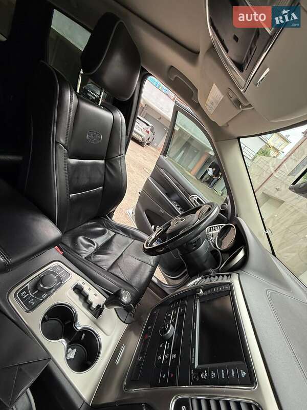 Позашляховик / Кросовер Jeep Grand Cherokee 2011 в Львові