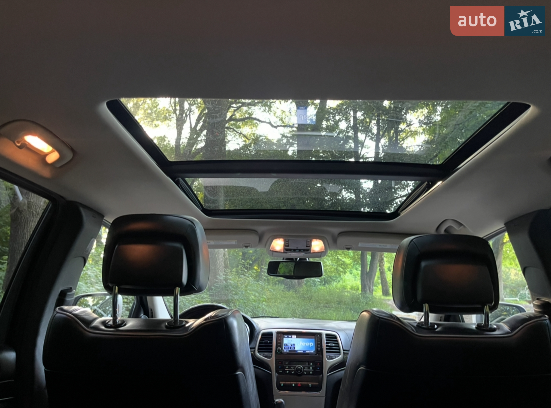 2011 Jeep Grand Cherokee - мініатюра 16