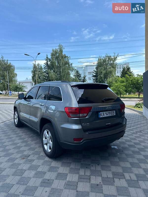 Внедорожник / Кроссовер Jeep Grand Cherokee 2012 в Иршаве