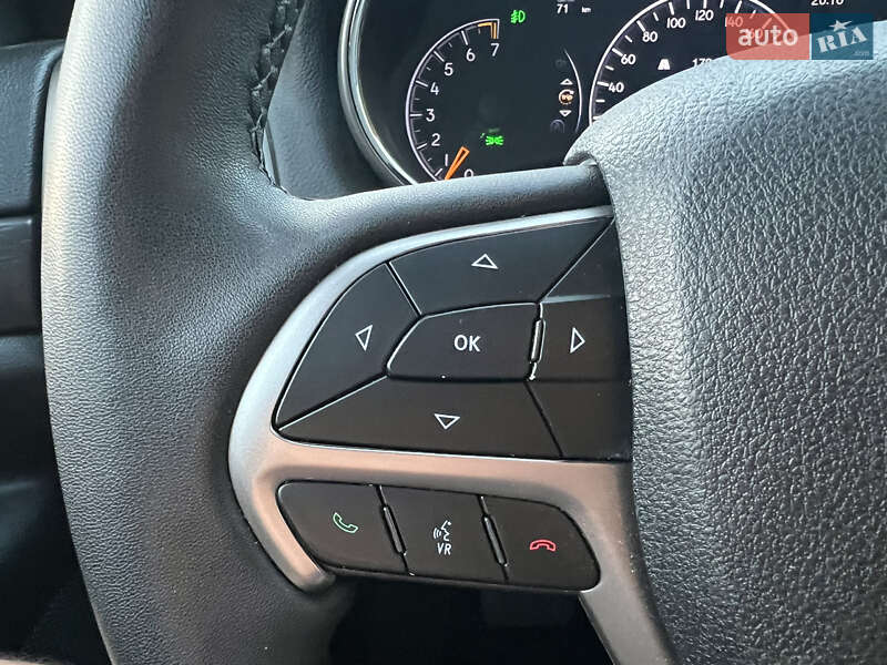 Внедорожник / Кроссовер Jeep Grand Cherokee 2017 в Сумах