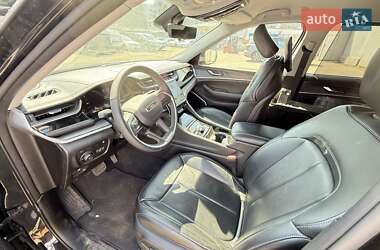 Позашляховик / Кросовер Jeep Grand Cherokee 2022 в 