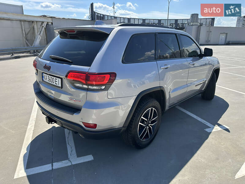Внедорожник / Кроссовер Jeep Grand Cherokee 2018 в Киеве фото 5 Внедорожник / Кроссовер Jeep Grand Cherokee 2018 в Киеве