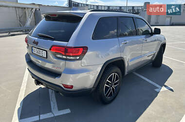 Внедорожник / Кроссовер Jeep Grand Cherokee 2018 в 