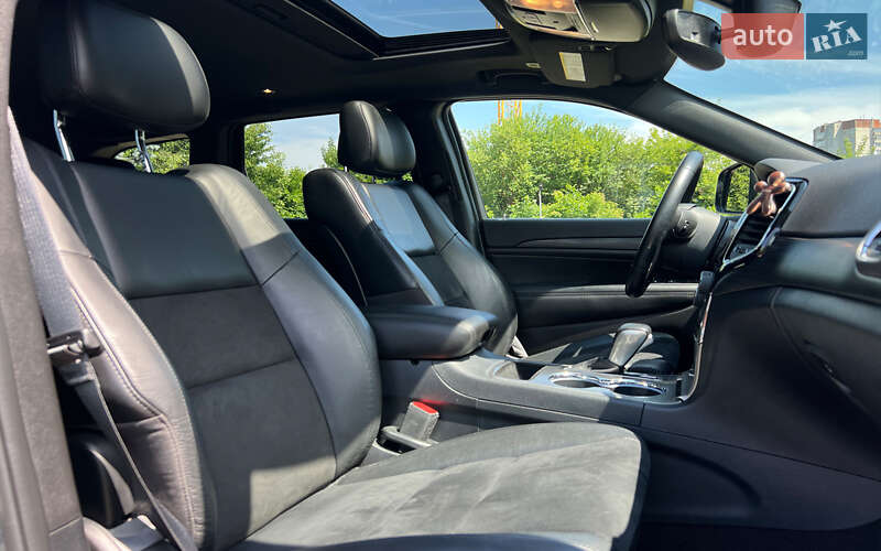 Внедорожник / Кроссовер Jeep Grand Cherokee 2020 в Львове