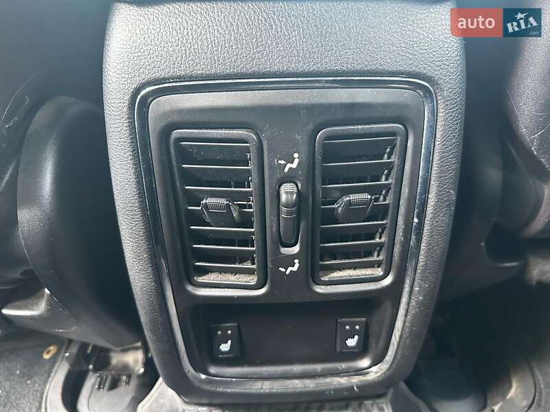 Внедорожник / Кроссовер Jeep Grand Cherokee 2012 в Киеве