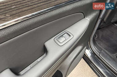 Внедорожник / Кроссовер Jeep Grand Cherokee 2015 в 
