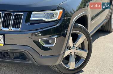 Внедорожник / Кроссовер Jeep Grand Cherokee 2016 в 
