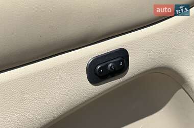 Внедорожник / Кроссовер Jeep Grand Cherokee 2016 в 