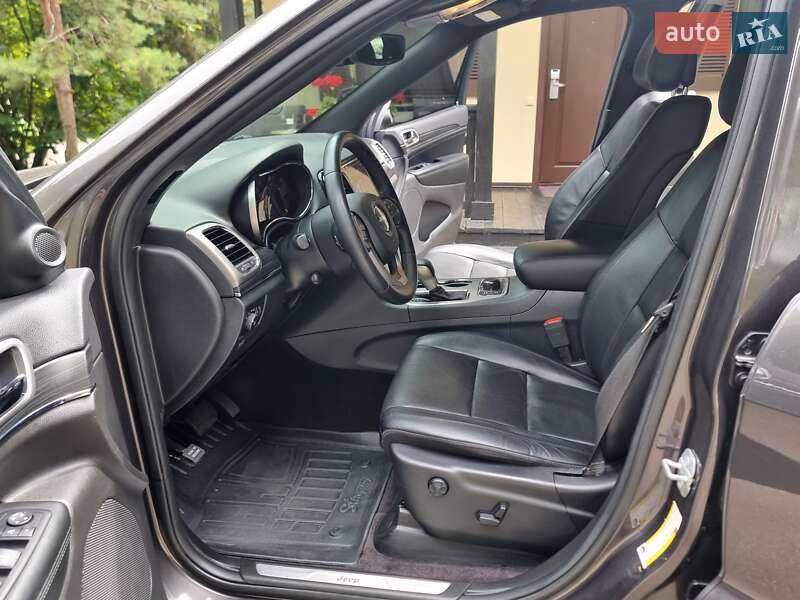 Внедорожник / Кроссовер Jeep Grand Cherokee 2018 в Киеве