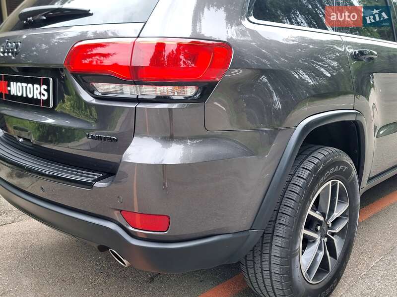 Внедорожник / Кроссовер Jeep Grand Cherokee 2018 в Киеве