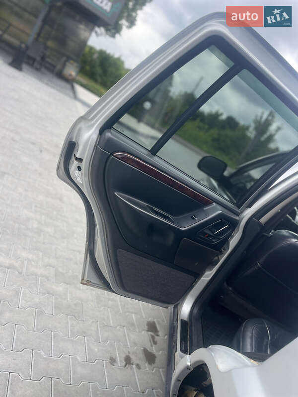Внедорожник / Кроссовер Jeep Grand Cherokee 2004 в Владимире