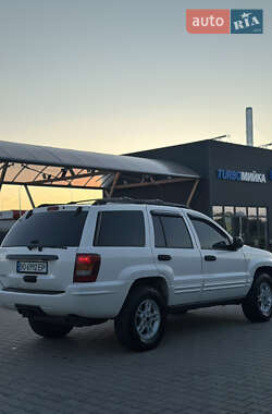 Внедорожник / Кроссовер Jeep Grand Cherokee 2003 в 