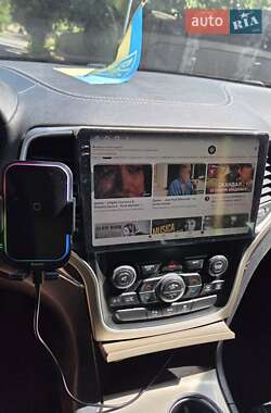 Внедорожник / Кроссовер Jeep Grand Cherokee 2015 в Киеве