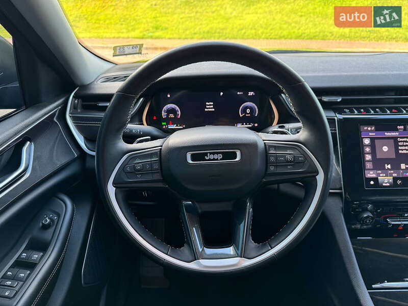Внедорожник / Кроссовер Jeep Grand Cherokee 2022 в Киеве