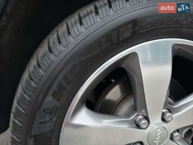 Внедорожник / Кроссовер Jeep Grand Cherokee 2014 в Сумах фото 15 Внедорожник / Кроссовер Jeep Grand Cherokee 2014 в Сумах