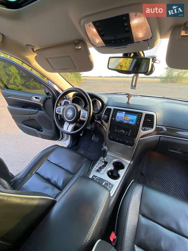 Внедорожник / Кроссовер Jeep Grand Cherokee 2011 в Первомайске