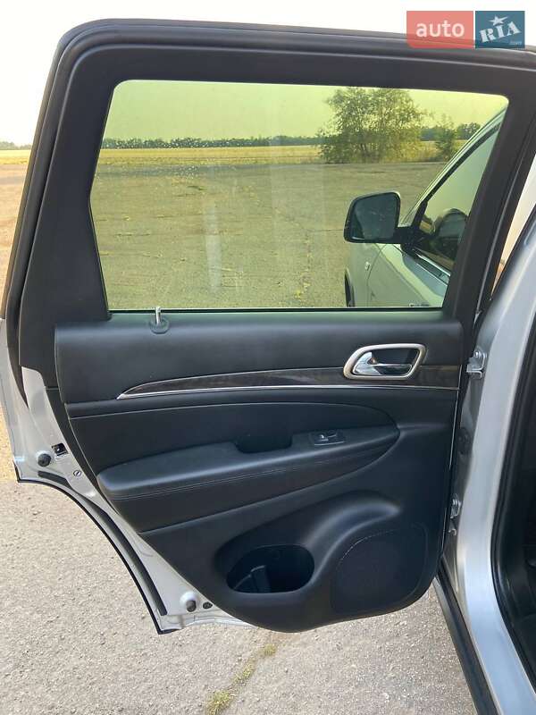 Внедорожник / Кроссовер Jeep Grand Cherokee 2011 в Первомайске