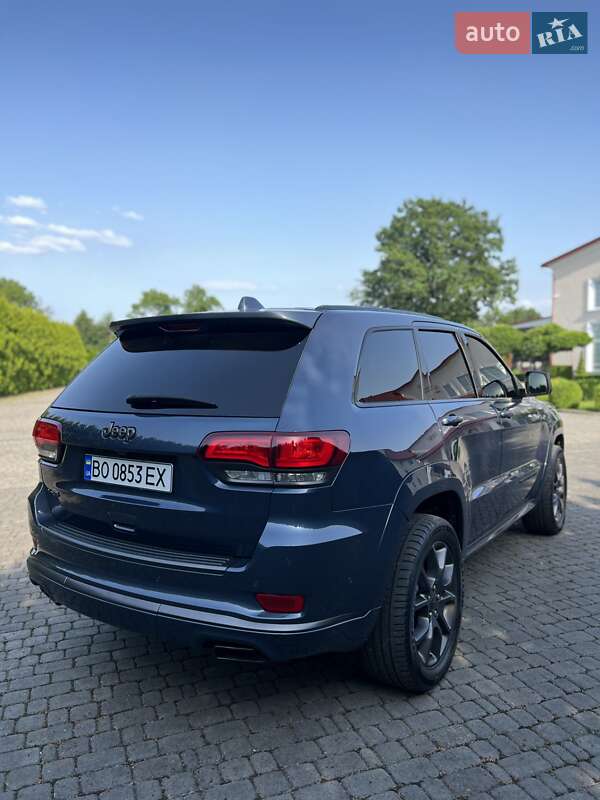 Позашляховик / Кросовер Jeep Grand Cherokee 2020 в Чернівцях