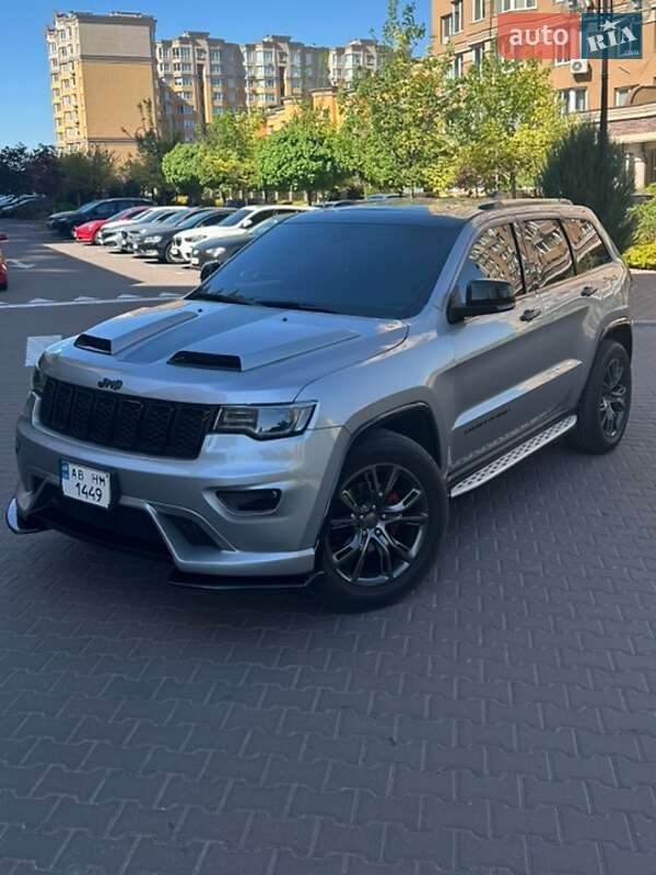 Внедорожник / Кроссовер Jeep Grand Cherokee 2015 в Киеве
