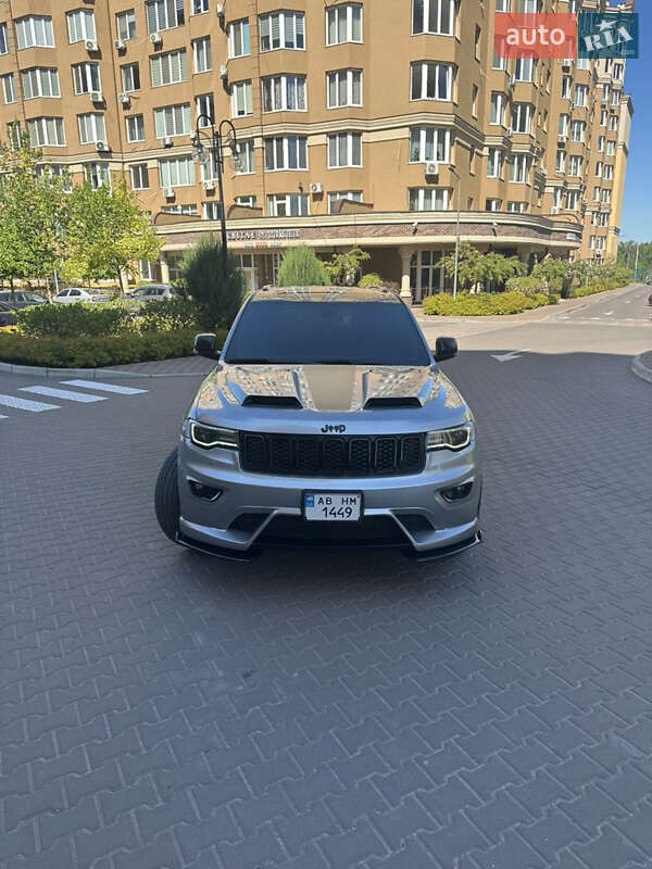 Внедорожник / Кроссовер Jeep Grand Cherokee 2015 в Киеве