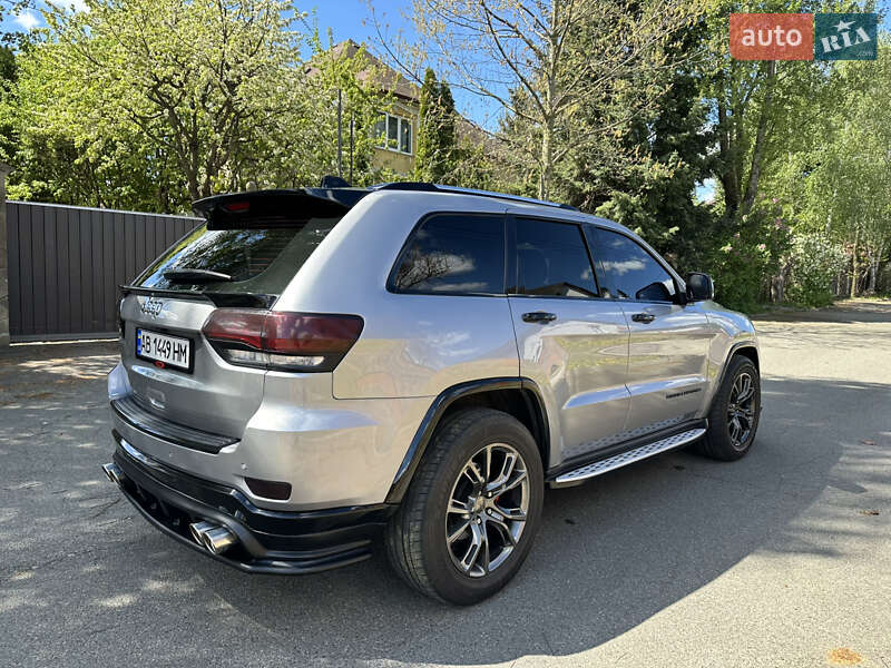 Внедорожник / Кроссовер Jeep Grand Cherokee 2015 в Киеве