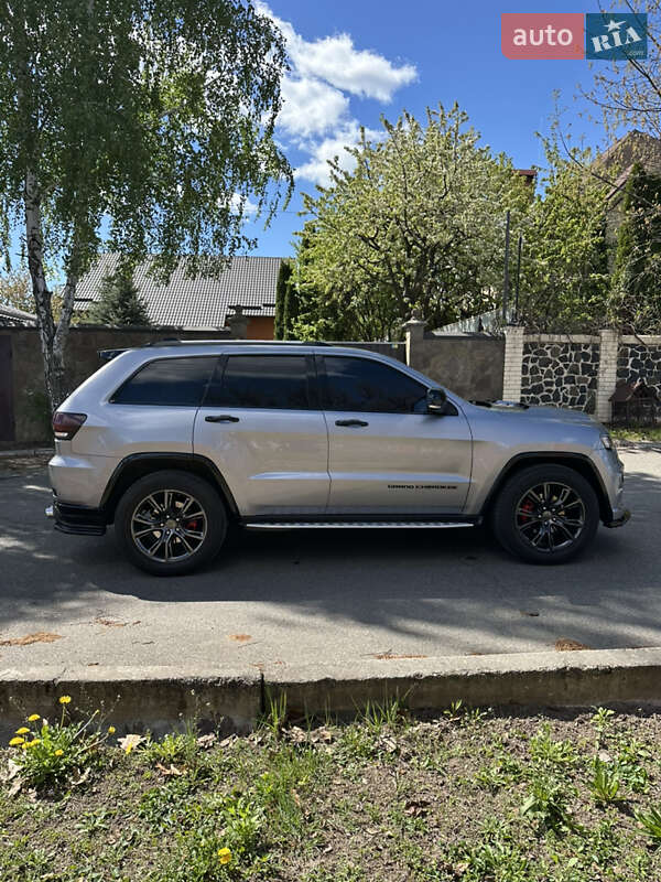 Внедорожник / Кроссовер Jeep Grand Cherokee 2015 в Киеве