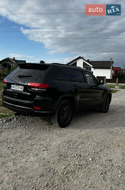 Внедорожник / Кроссовер Jeep Grand Cherokee 2016 в Ивано-Франковске
