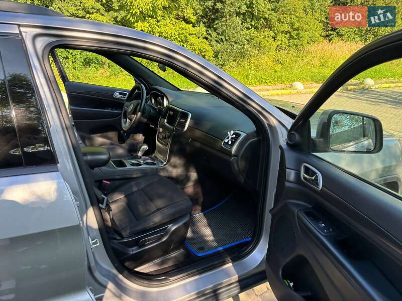 Внедорожник / Кроссовер Jeep Grand Cherokee 2018 в Львове