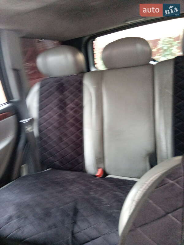 Внедорожник / Кроссовер Jeep Grand Cherokee 2003 в Тернополе