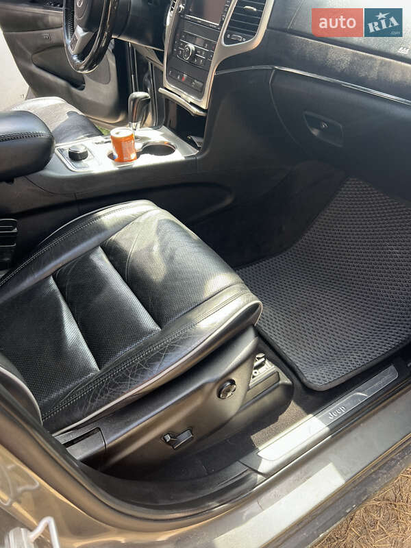 Позашляховик / Кросовер Jeep Grand Cherokee 2011 в Харкові