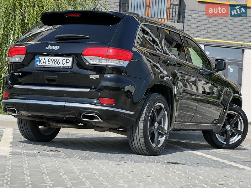 Внедорожник / Кроссовер Jeep Grand Cherokee 2017 в Киеве