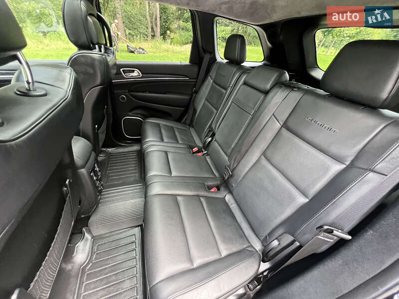 Внедорожник / Кроссовер Jeep Grand Cherokee 2017 в Киеве