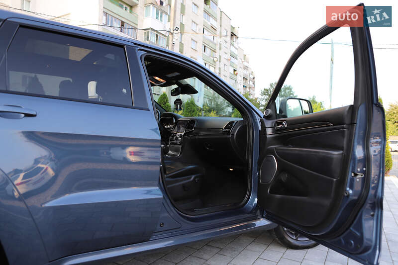 Внедорожник / Кроссовер Jeep Grand Cherokee 2020 в Дрогобыче