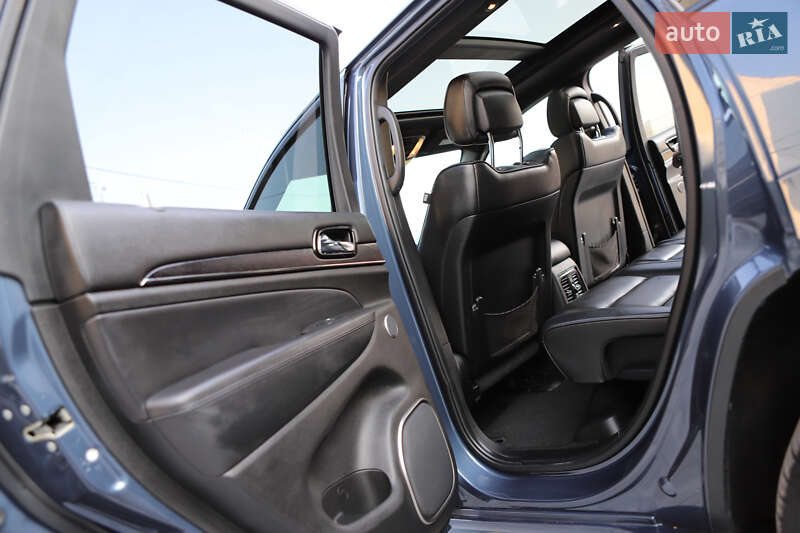 Внедорожник / Кроссовер Jeep Grand Cherokee 2020 в Дрогобыче
