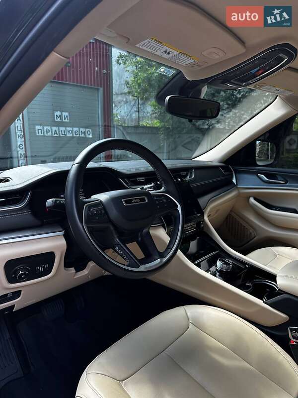 Внедорожник / Кроссовер Jeep Grand Cherokee 2022 в Харькове