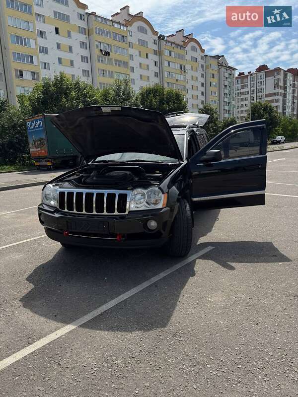 Внедорожник / Кроссовер Jeep Grand Cherokee 2004 в Ивано-Франковске