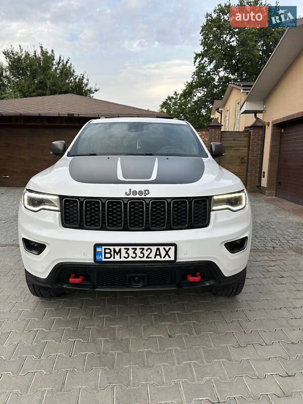 Внедорожник / Кроссовер Jeep Grand Cherokee 2018 в Сумах