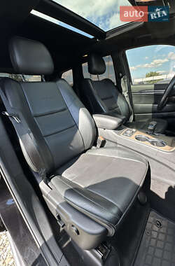 Внедорожник / Кроссовер Jeep Grand Cherokee 2014 в 