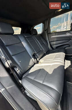 Внедорожник / Кроссовер Jeep Grand Cherokee 2014 в 